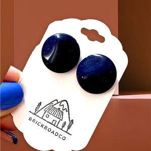 Vintage 1980s blue circle stud earrings